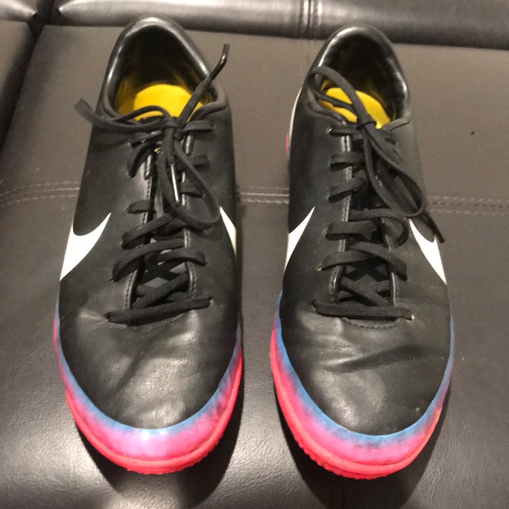 Nike indoor soccer shoes